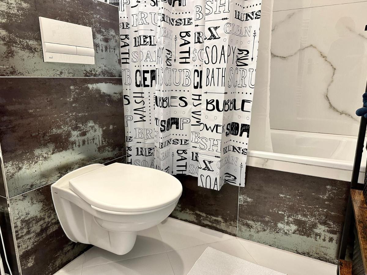 Oskar Wilde Apartment Stara Lubovna Ngoại thất bức ảnh
